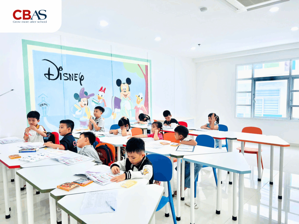 con phát triển toàn diện với chương trình học đa dạng